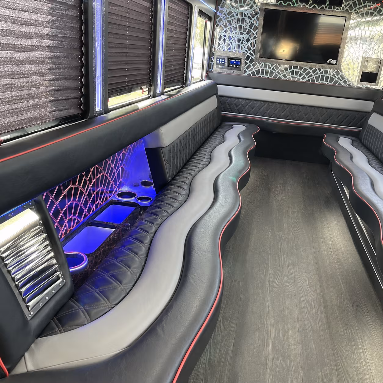 Chula Vista Homecoming & Prom Party Bus Rentals