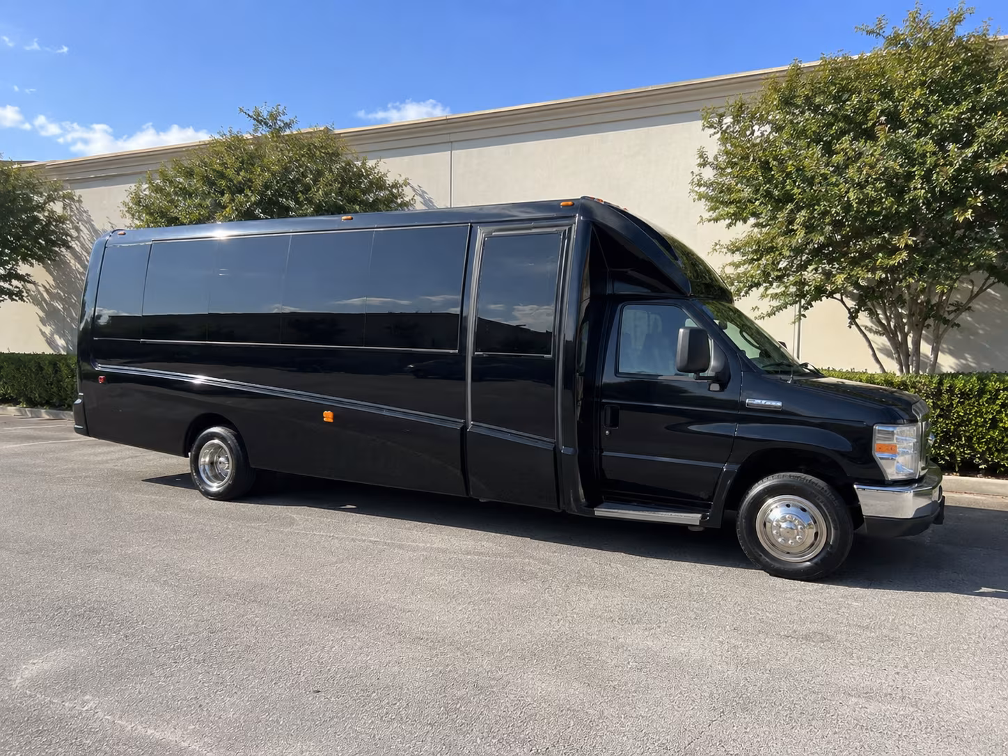 National City Winery Tour & Pub Crawl Transportation