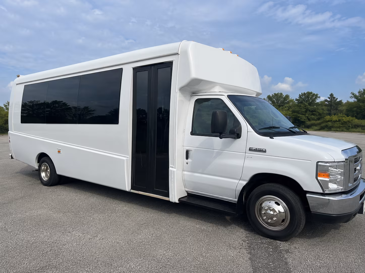 San Diego Birthday, Sweet 16, & Quinceañera Transportation party bus exterior