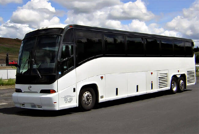 santee 50 passenger charter bus